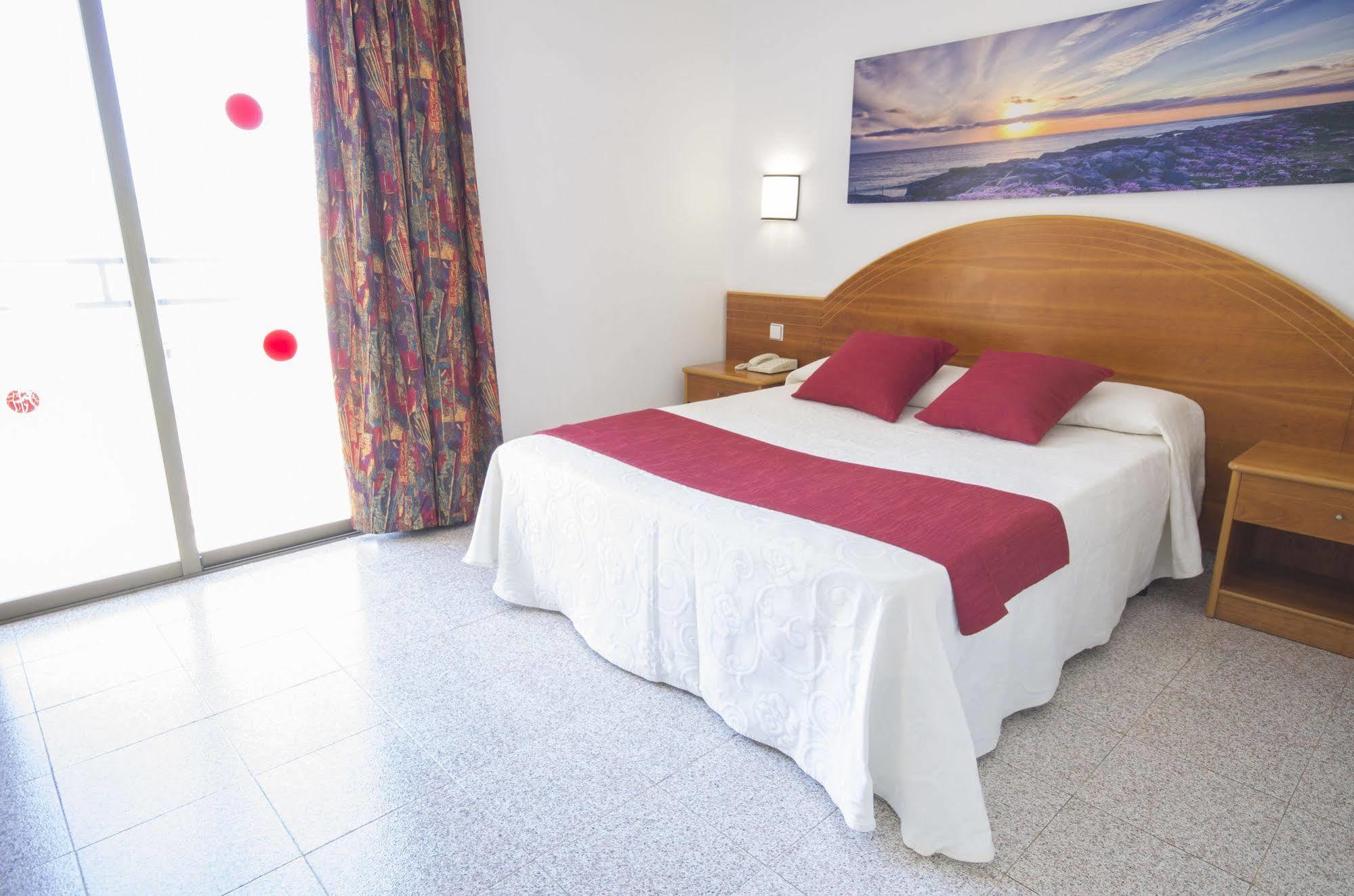Hotel Brisa - Adults Only Sant Antoni de Portmany Zewnętrze zdjęcie