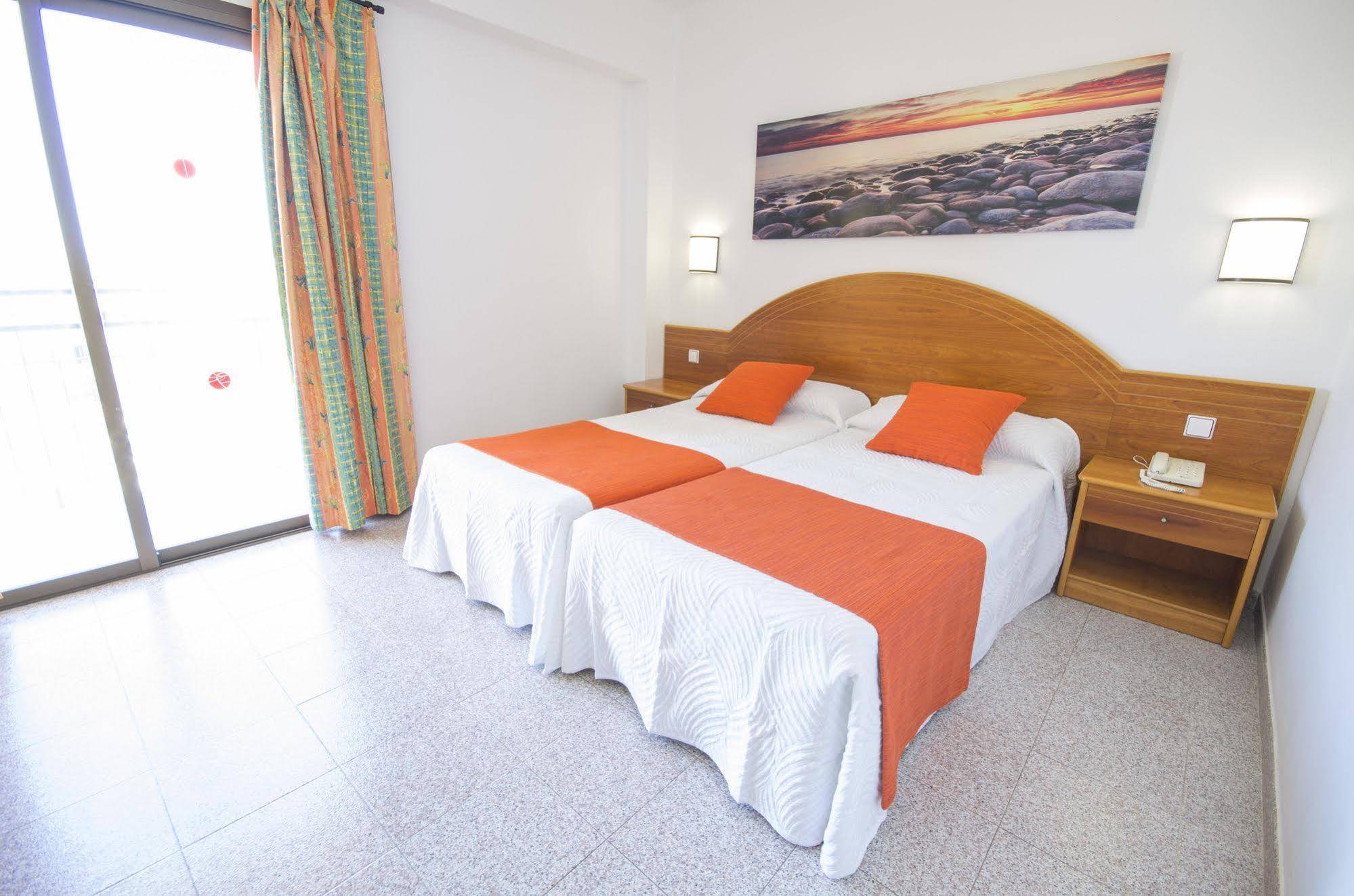 Hotel Brisa - Adults Only Sant Antoni de Portmany Zewnętrze zdjęcie