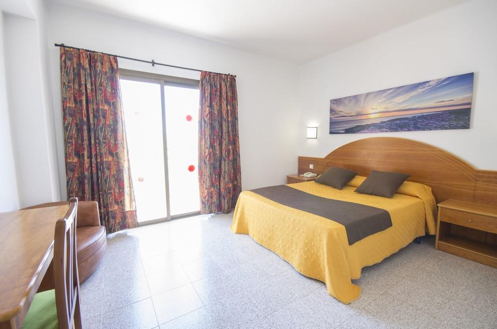 Hotel Brisa - Adults Only Sant Antoni de Portmany Zewnętrze zdjęcie